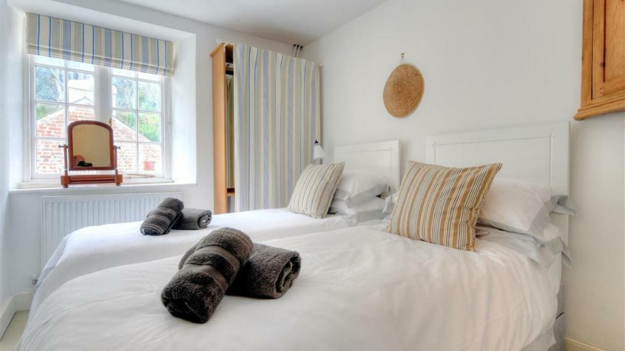 10 Cobb Terrace Villa Lyme Regis Luaran gambar